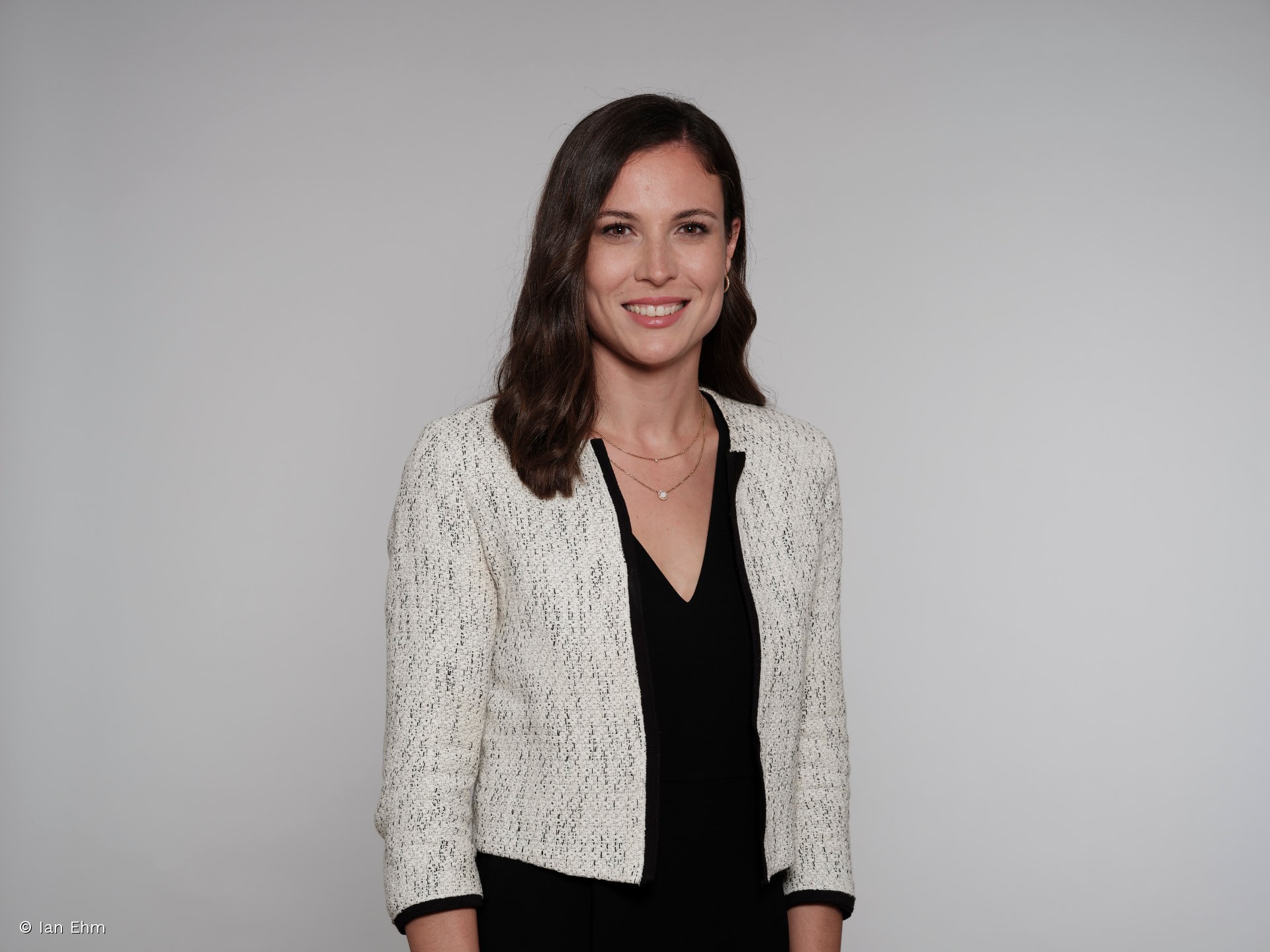 Porträt von Mag. Carla Zimmermann-Gassner, Rechtsanwältin mit Spezialisierung auf Immobilien- & Unternehmensrecht